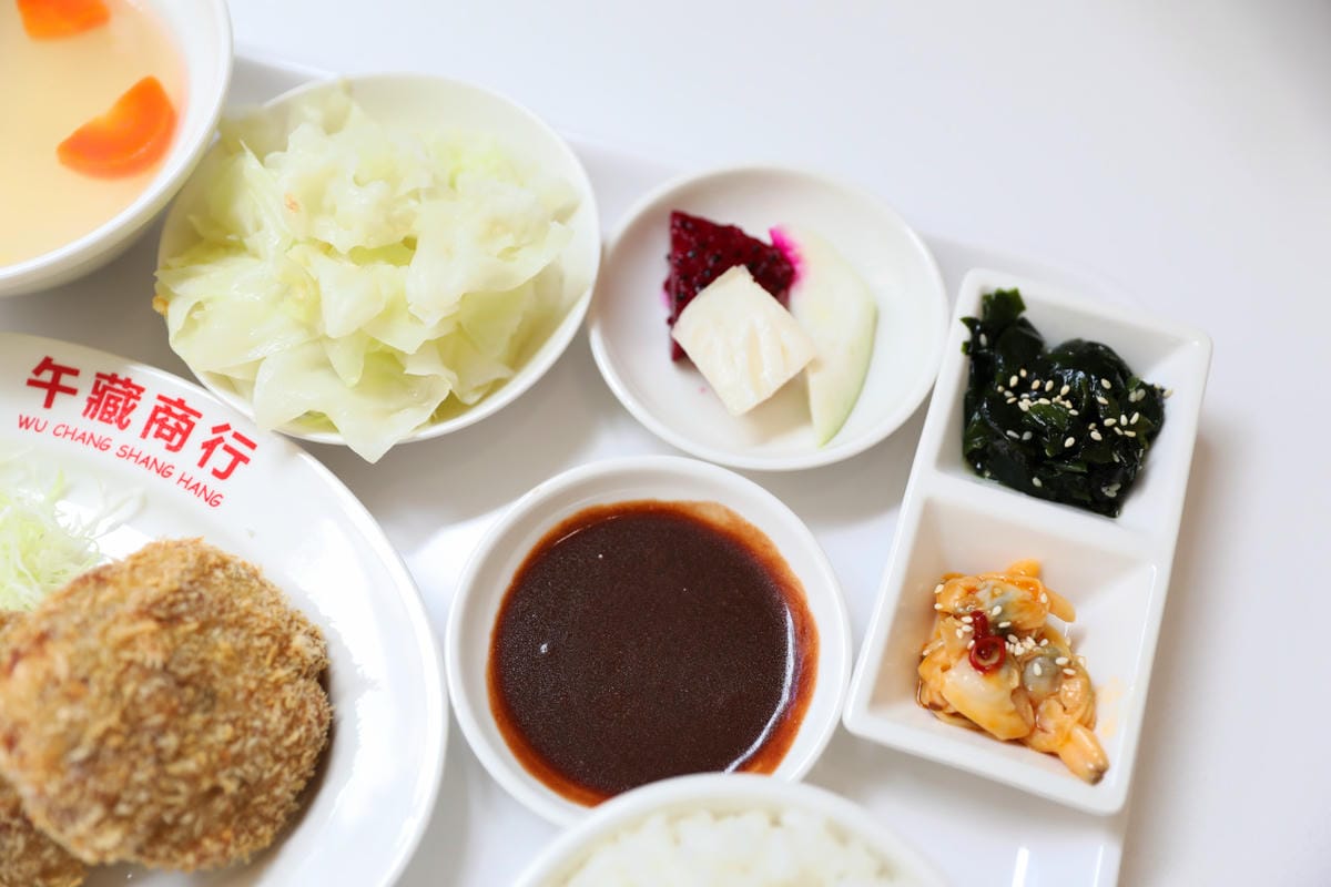 三重超美味漢堡排專賣店 午藏商行 日式定食推薦! 還有好吃的布丁唷~ - 第25張圖 三重超美味漢堡排專賣店 午藏商行 日式定食推薦! 還有好吃的布丁唷~