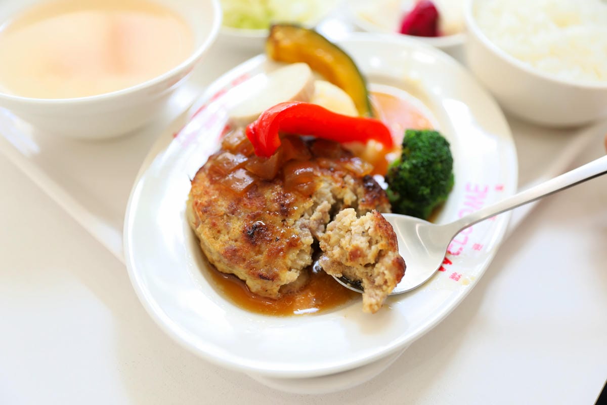 三重超美味漢堡排專賣店 午藏商行 日式定食推薦! 還有好吃的布丁唷~ - 第20張圖 三重超美味漢堡排專賣店 午藏商行 日式定食推薦! 還有好吃的布丁唷~