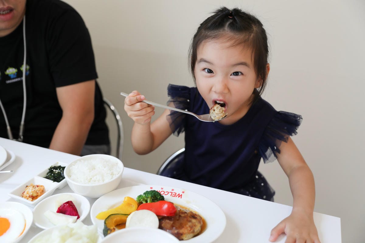 三重超美味漢堡排專賣店 午藏商行 日式定食推薦! 還有好吃的布丁唷~ - 第21張圖 三重超美味漢堡排專賣店 午藏商行 日式定食推薦! 還有好吃的布丁唷~