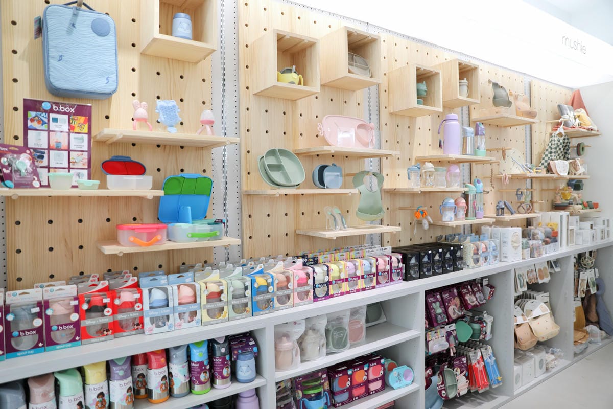 Baby City桃園旗艦店 桃園禾馨診所旁婦嬰用品專賣店,新手爸媽必訪! 專屬刺繡服務.貝親奶瓶Lab. 還有Baby Café享受舒適親子購物空間,一站式購足所有嬰兒用品! - 第16張圖 Baby City桃園旗艦店 桃園禾馨診所旁婦嬰用品專賣店,新手爸媽必訪! 專屬刺繡服務.貝親奶瓶Lab. 還有Baby Café享受舒適親子購物空間,一站式購足所有嬰兒用品!