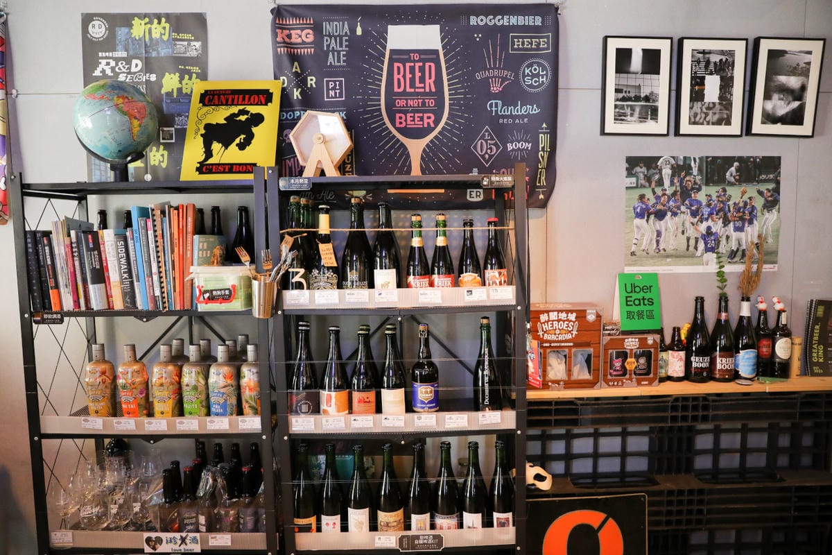 龜啤王x后街土狗 熱狗堡精釀吧 Craftbeer & HotDogs 桃園龜山超美味熱狗堡配精釀啤酒大推薦! - 第6張圖 龜啤王x后街土狗 熱狗堡精釀吧 Craftbeer & HotDogs 桃園龜山超美味熱狗堡配精釀啤酒大推薦!