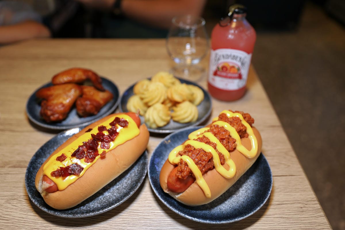 龜啤王x后街土狗 熱狗堡精釀吧 Craftbeer & HotDogs 桃園龜山超美味熱狗堡配精釀啤酒大推薦! - 第10張圖 龜啤王x后街土狗 熱狗堡精釀吧 Craftbeer & HotDogs 桃園龜山超美味熱狗堡配精釀啤酒大推薦!