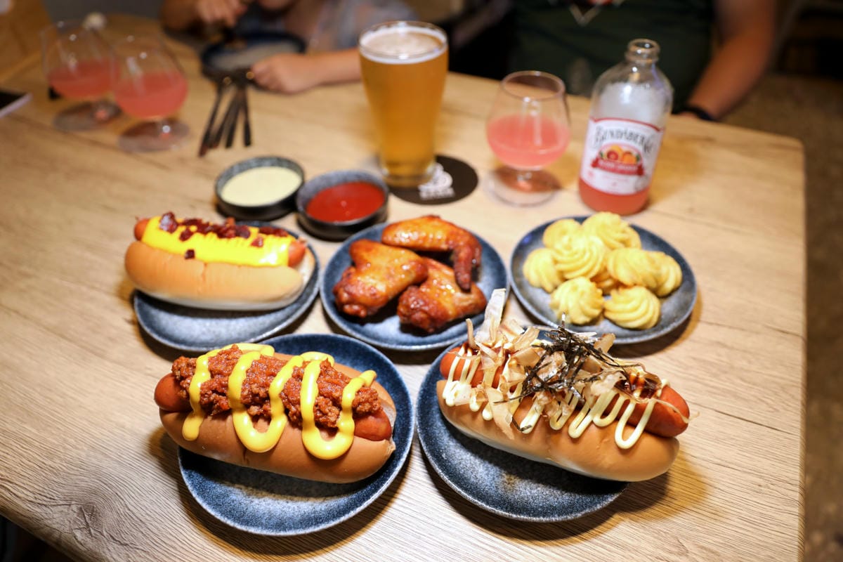 龜啤王x后街土狗 熱狗堡精釀吧 Craftbeer & HotDogs 桃園龜山超美味熱狗堡配精釀啤酒大推薦! - 第24張圖 龜啤王x后街土狗 熱狗堡精釀吧 Craftbeer & HotDogs 桃園龜山超美味熱狗堡配精釀啤酒大推薦!