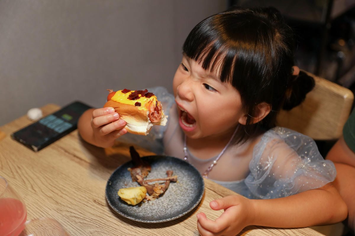 龜啤王x后街土狗 熱狗堡精釀吧 Craftbeer & HotDogs 桃園龜山超美味熱狗堡配精釀啤酒大推薦! - 第19張圖 龜啤王x后街土狗 熱狗堡精釀吧 Craftbeer & HotDogs 桃園龜山超美味熱狗堡配精釀啤酒大推薦!