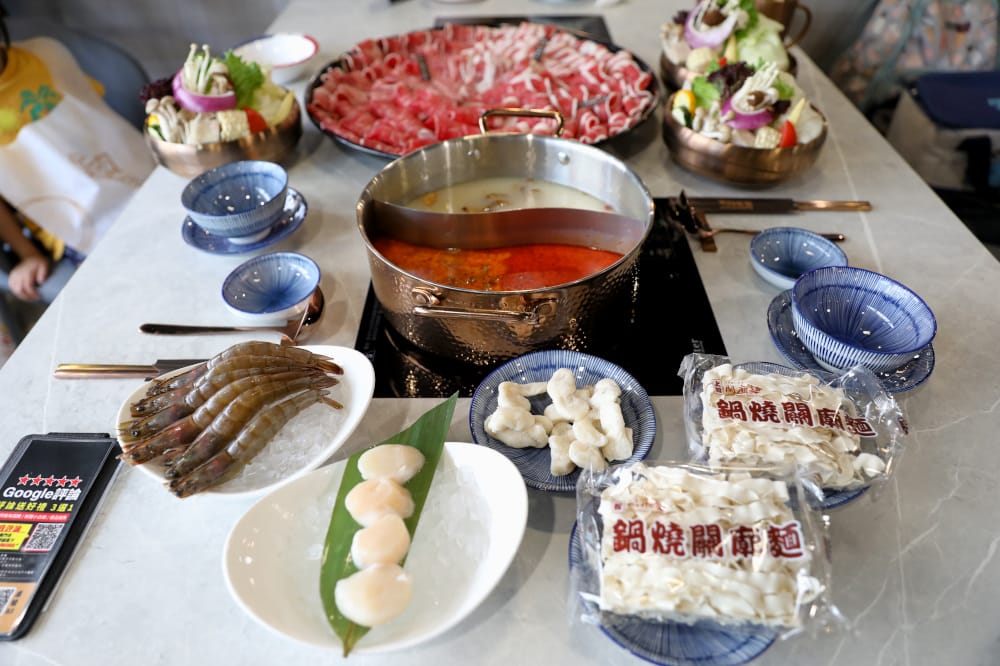 網紅部落客2025必踩點的全新肉多多排隊名店 鍋物界的卡地亞 新肉多多高質感體驗 樂多多集團新品牌