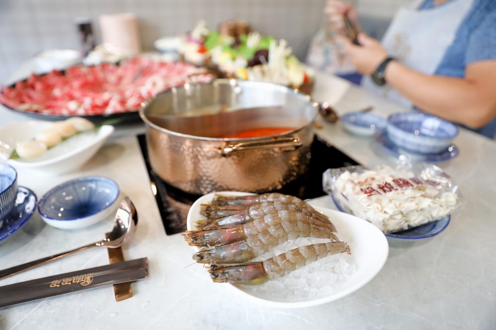 網紅部落客2025必踩點的全新肉多多排隊名店 鍋物界的卡地亞 新肉多多高質感體驗 樂多多集團新品牌