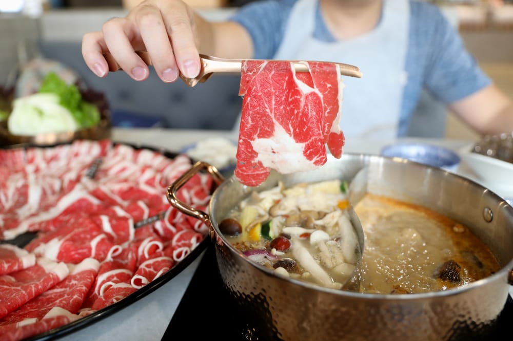 網紅部落客2025必踩點的全新肉多多排隊名店 鍋物界的卡地亞 新肉多多高質感體驗 樂多多集團新品牌