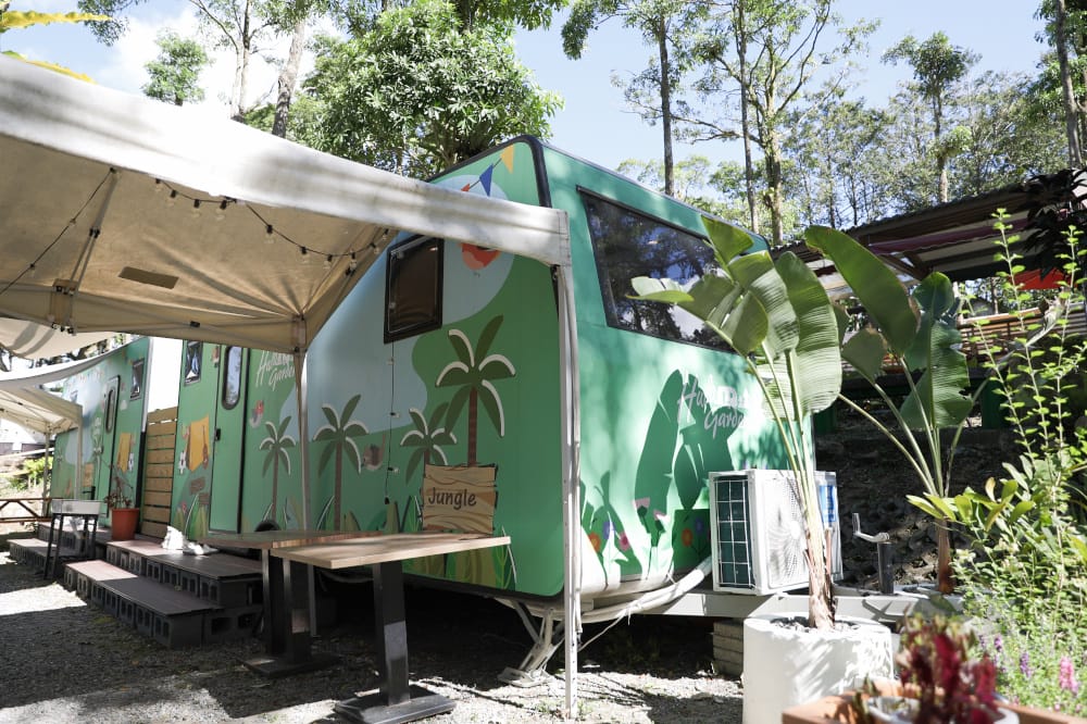 台北懶人露營推薦! 茶廂露螢 獨立衛浴露營車+採茶賞螢生態導覽
