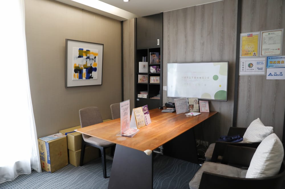 中壢月子中心開箱 好寶貝皇家產後護理之家 孕媽咪的好選擇! 24小時透明化嬰兒室.每周中西醫巡房.大風草包泡腳 - 第9張圖 中壢月子中心開箱 好寶貝皇家產後護理之家 孕媽咪的好選擇! 24小時透明化嬰兒室.每周中西醫巡房.大風草包泡腳