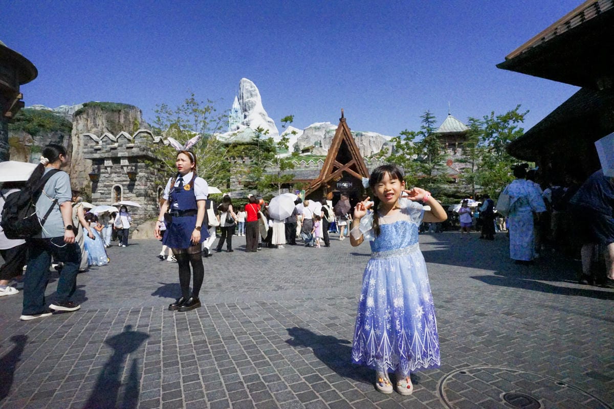 日本東京迪士尼海洋攻略分享 2025萬聖節親子生日之旅! 領取生日紀念貼紙,享受壽星禮遇 善用迪士尼APP抽PP.MO點餐.購買DPA輕鬆玩泉鄉園區