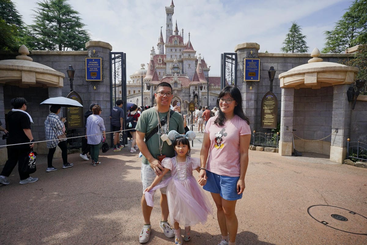 日本東京迪士尼樂園攻略分享 2025萬聖節親子生日之旅! 一日暢玩陸地18項遊樂設施,善用迪士尼APP抽PP.MO點餐.購買DPA,不花時間排隊餐廳看遊行秘密地點