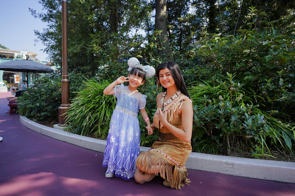 日本東京迪士尼海洋攻略分享 2025萬聖節親子生日之旅! 領取生日紀念貼紙,享受壽星禮遇 善用迪士尼APP抽PP.MO點餐.購買DPA輕鬆玩泉鄉園區