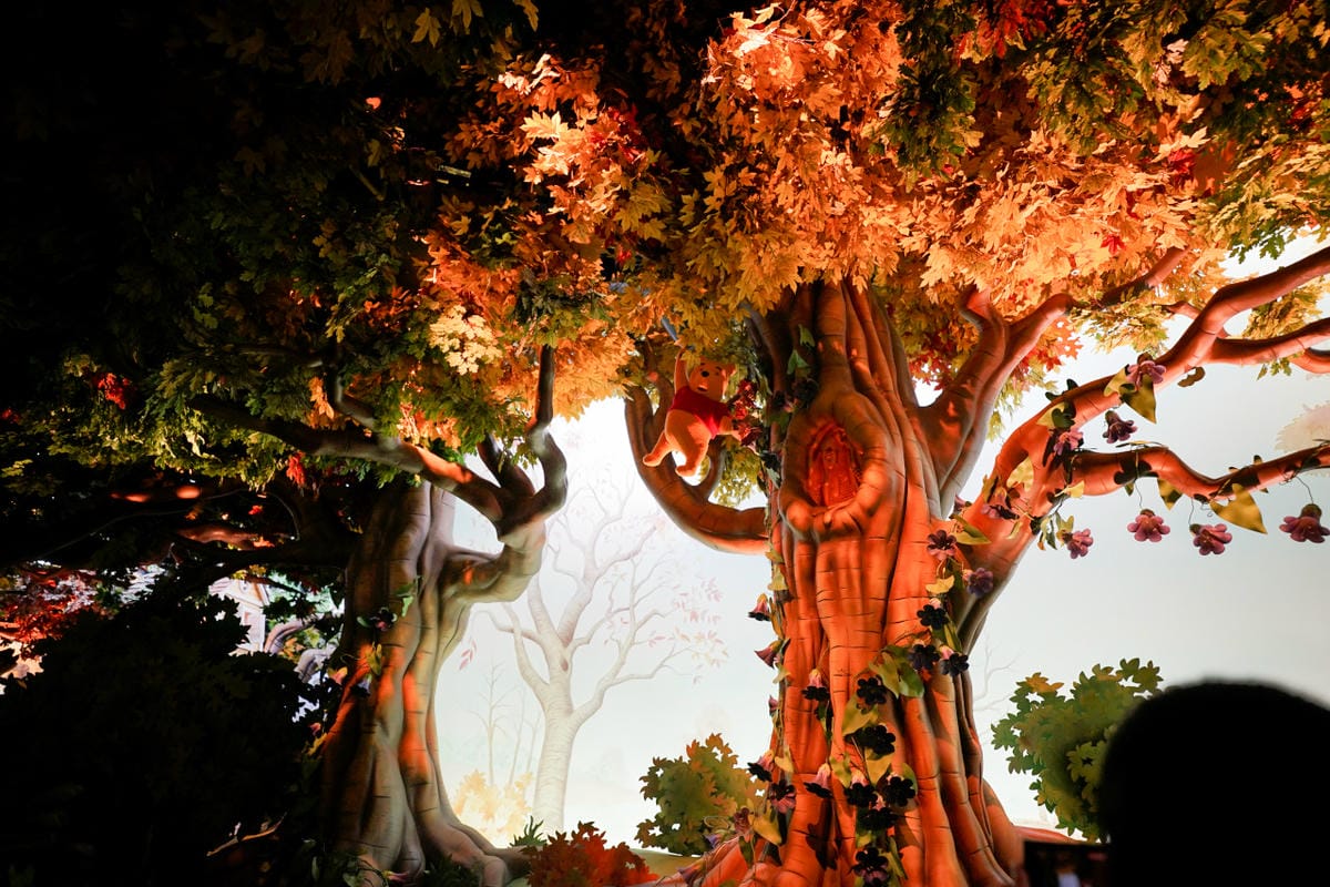 日本東京迪士尼樂園攻略分享 2025萬聖節親子生日之旅! 一日暢玩陸地18項遊樂設施,善用迪士尼APP抽PP.MO點餐.購買DPA,不花時間排隊餐廳看遊行秘密地點