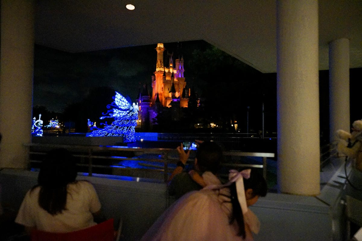 日本東京迪士尼樂園攻略分享 2025萬聖節親子生日之旅! 一日暢玩陸地18項遊樂設施,善用迪士尼APP抽PP.MO點餐.購買DPA,不花時間排隊餐廳看遊行秘密地點