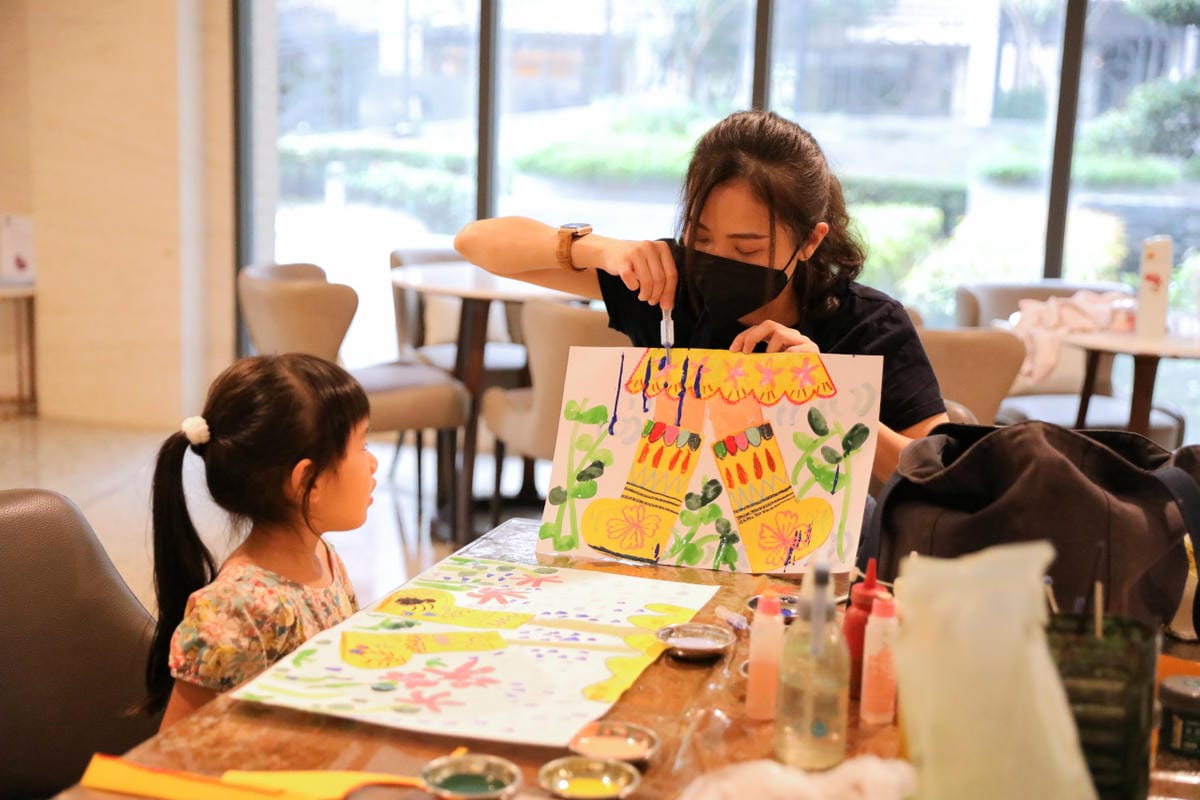 台北新北一對一到府美術課教學 傑尼傑尼學畫畫