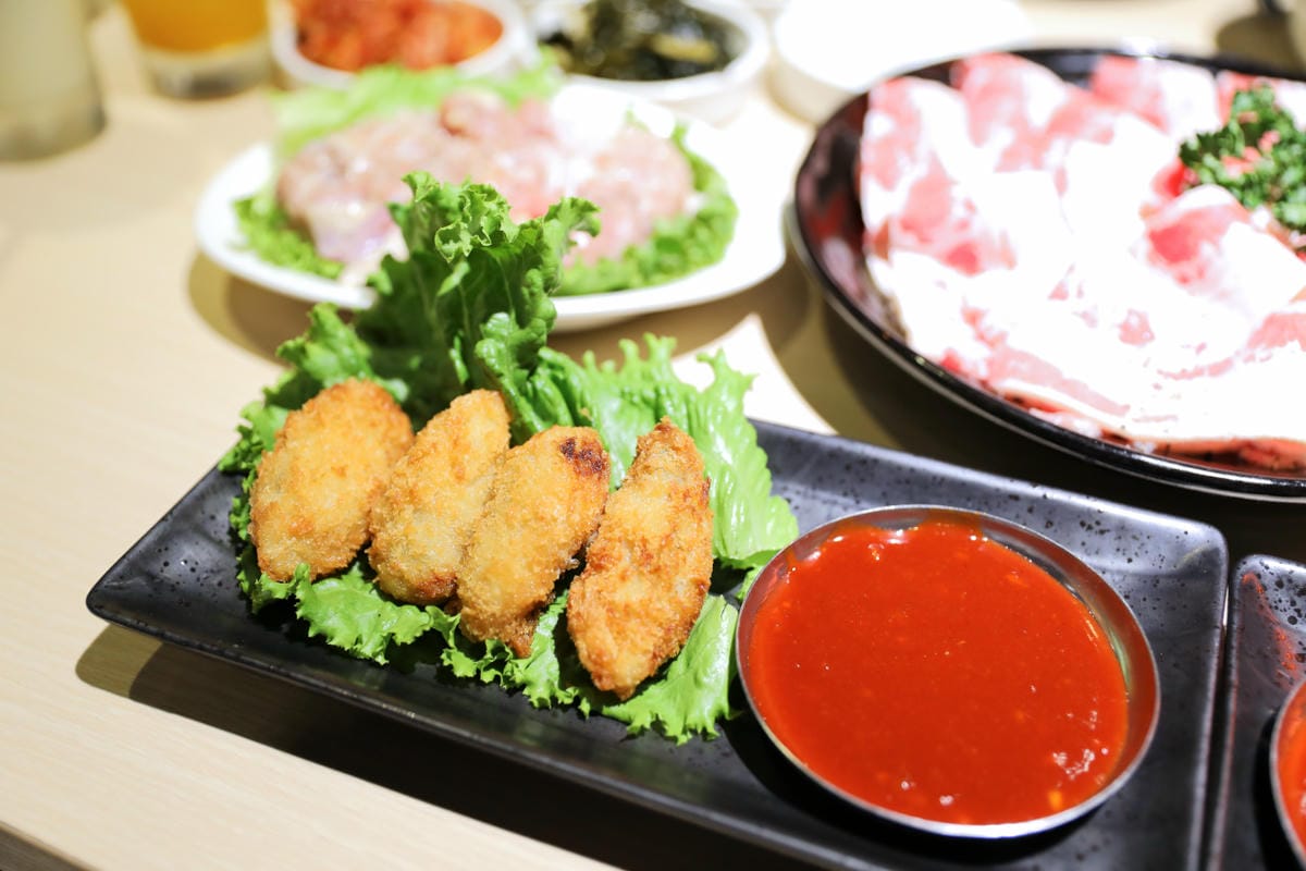 桃園韓式燒肉餐廳推薦! 燒桶子 韓食烤肉料理(桃園統領店) 韓式炸雞.海鮮煎餅 聚餐餐廳推薦! - 第29張圖 桃園韓式燒肉餐廳推薦! 燒桶子 韓食烤肉料理(桃園統領店) 韓式炸雞.海鮮煎餅 聚餐餐廳推薦!
