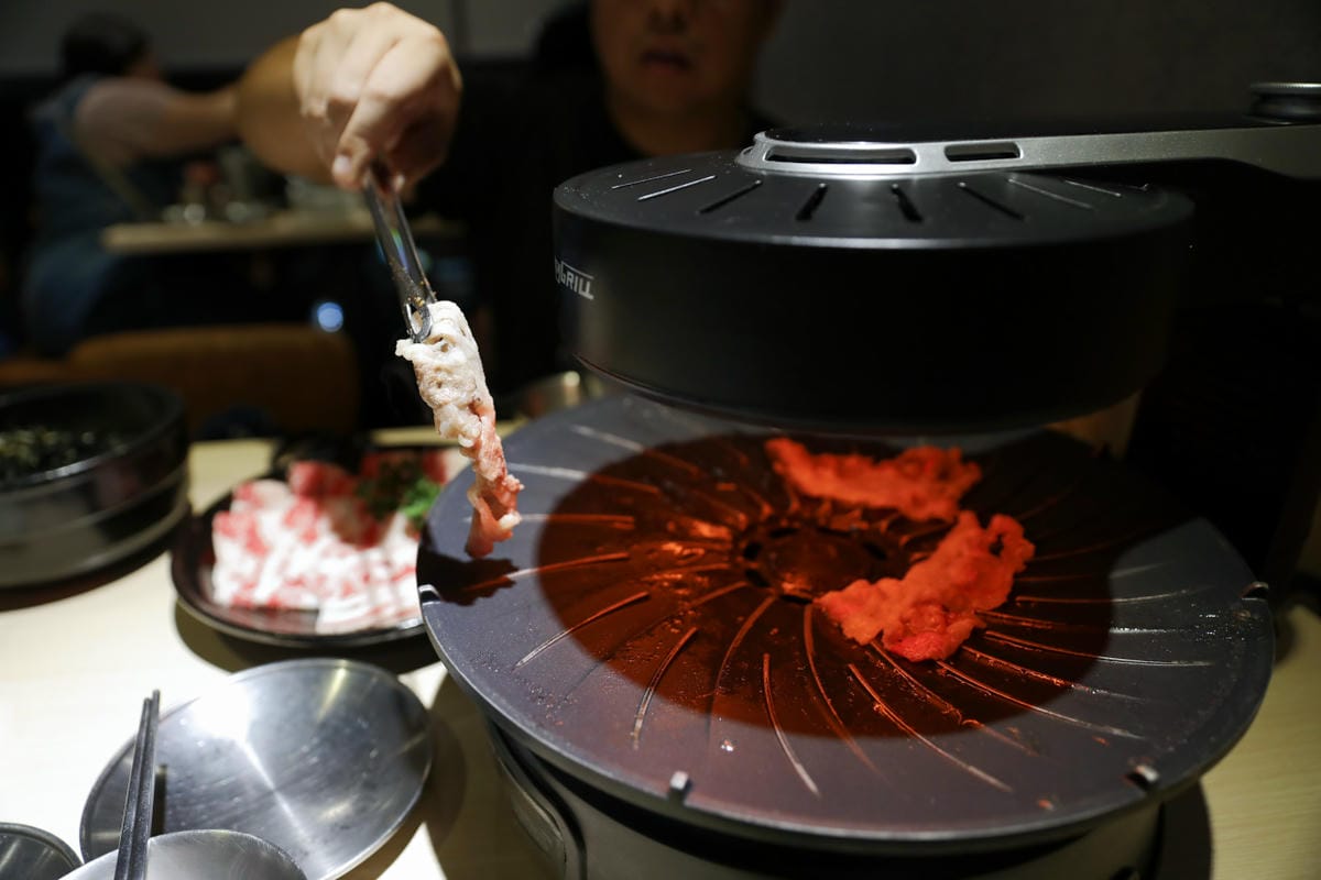 桃園韓式燒肉餐廳推薦! 燒桶子 韓食烤肉料理(桃園統領店) 韓式炸雞.海鮮煎餅 聚餐餐廳推薦! - 第10張圖 桃園韓式燒肉餐廳推薦! 燒桶子 韓食烤肉料理(桃園統領店) 韓式炸雞.海鮮煎餅 聚餐餐廳推薦!