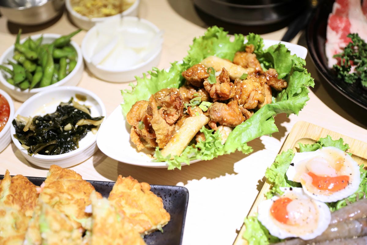 桃園韓式燒肉餐廳推薦! 燒桶子 韓食烤肉料理(桃園統領店) 韓式炸雞.海鮮煎餅 聚餐餐廳推薦! - 第28張圖 桃園韓式燒肉餐廳推薦! 燒桶子 韓食烤肉料理(桃園統領店) 韓式炸雞.海鮮煎餅 聚餐餐廳推薦!