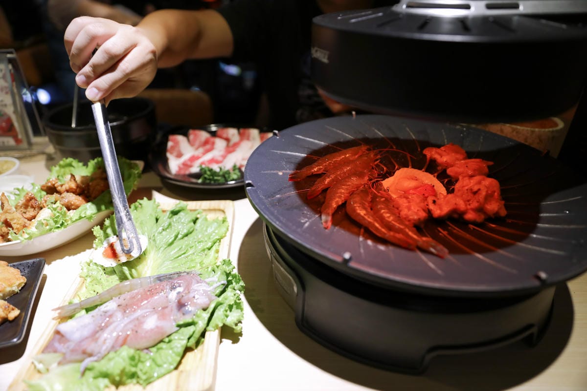 桃園韓式燒肉餐廳推薦! 燒桶子 韓食烤肉料理(桃園統領店) 韓式炸雞.海鮮煎餅 聚餐餐廳推薦! - 第22張圖 桃園韓式燒肉餐廳推薦! 燒桶子 韓食烤肉料理(桃園統領店) 韓式炸雞.海鮮煎餅 聚餐餐廳推薦!
