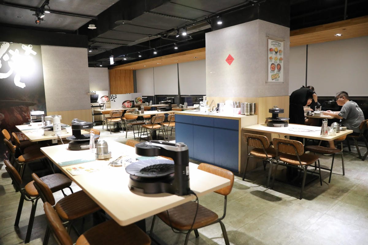 桃園韓式燒肉餐廳推薦! 燒桶子 韓食烤肉料理(桃園統領店) 韓式炸雞.海鮮煎餅 聚餐餐廳推薦! - 第5張圖 桃園韓式燒肉餐廳推薦! 燒桶子 韓食烤肉料理(桃園統領店) 韓式炸雞.海鮮煎餅 聚餐餐廳推薦!