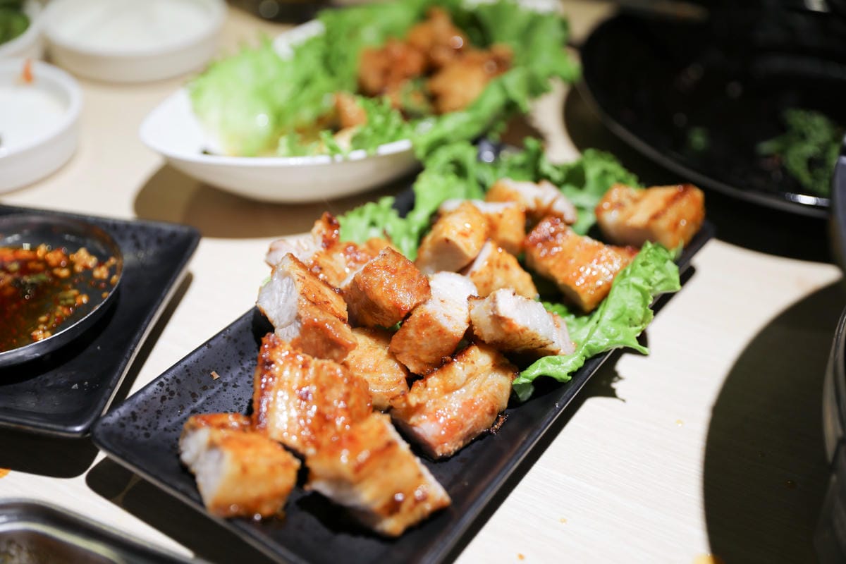 桃園韓式燒肉餐廳推薦! 燒桶子 韓食烤肉料理(桃園統領店) 韓式炸雞.海鮮煎餅 聚餐餐廳推薦! - 第19張圖 桃園韓式燒肉餐廳推薦! 燒桶子 韓食烤肉料理(桃園統領店) 韓式炸雞.海鮮煎餅 聚餐餐廳推薦!