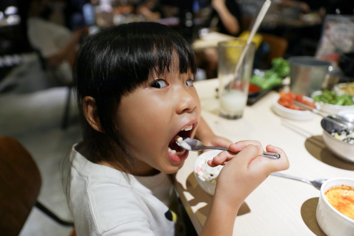 桃園韓式燒肉餐廳推薦! 燒桶子 韓食烤肉料理(桃園統領店) 韓式炸雞.海鮮煎餅 聚餐餐廳推薦! - 第35張圖 桃園韓式燒肉餐廳推薦! 燒桶子 韓食烤肉料理(桃園統領店) 韓式炸雞.海鮮煎餅 聚餐餐廳推薦!