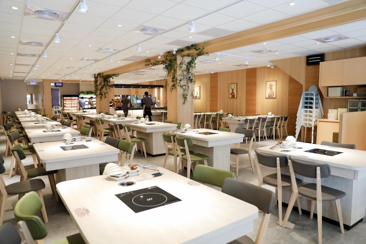 呀屋火鍋.烤串(中壢店) 桃園火鍋吃到飽第一名餐廳推薦! 鴛鴦鍋699吃到飽 原肉現切.串燒.生啤喝到飽