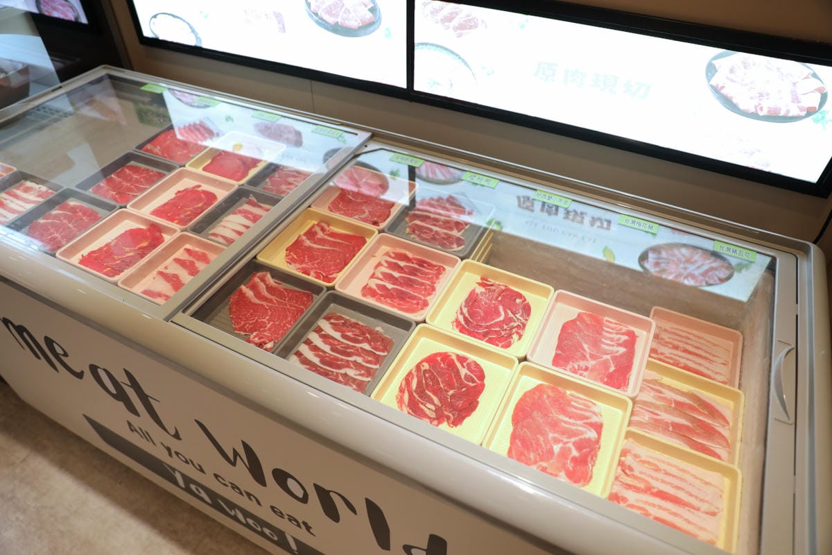 呀屋火鍋.烤串(中壢店) 桃園火鍋吃到飽第一名餐廳推薦! 鴛鴦鍋699吃到飽 原肉現切.串燒.生啤喝到飽