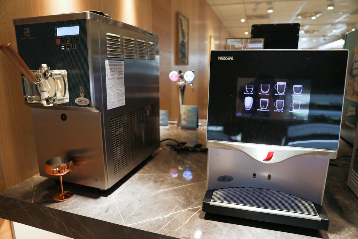 呀屋火鍋.烤串(中壢店) 桃園火鍋吃到飽第一名餐廳推薦! 鴛鴦鍋699吃到飽 原肉現切.串燒.生啤喝到飽