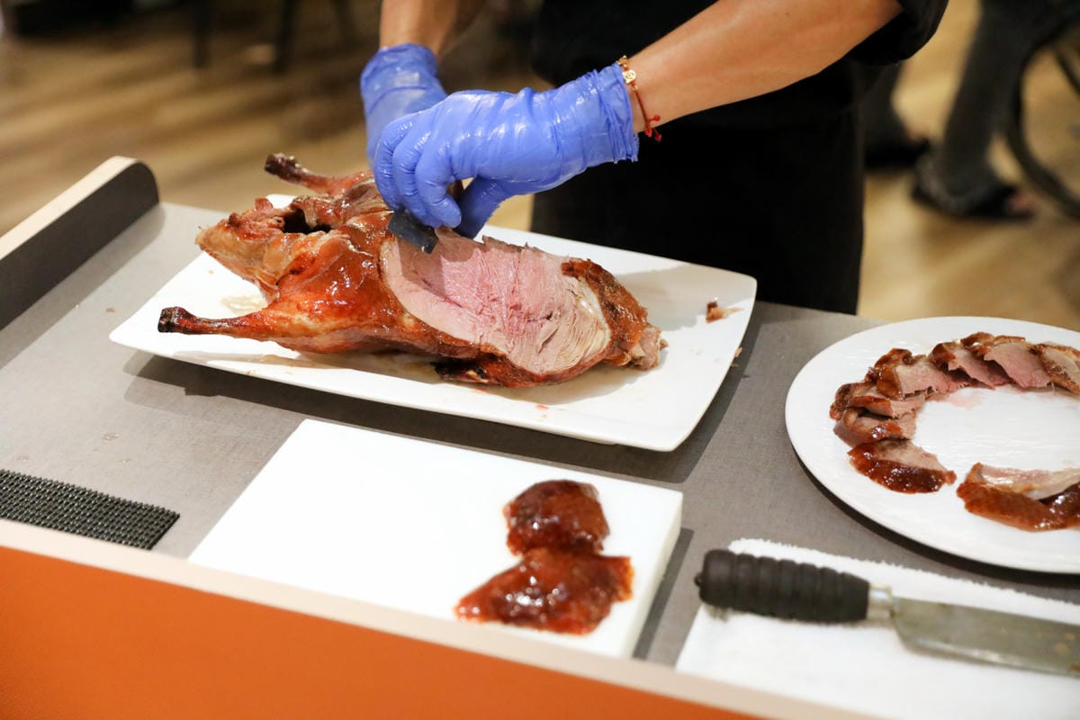 台北烤鴨推薦! 鴨覓 烤鴨餐廳 大直美麗華肥美櫻桃鴨一鴨三吃