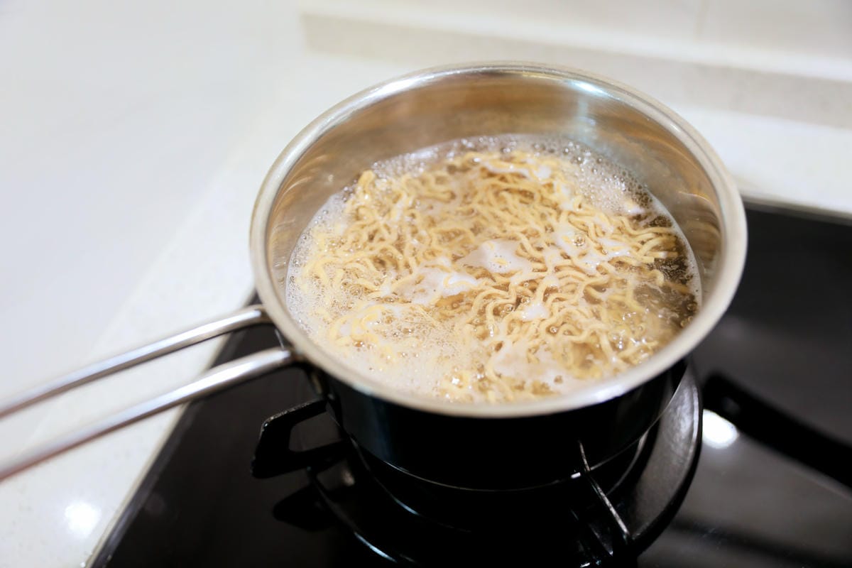 高蛋白低精緻麵粉膳食纖維麵食推薦! 日日好食 好控麵 快煮方便.口感Q彈.營養美味料理 來吃一碗不會有罪惡感的麵吧!