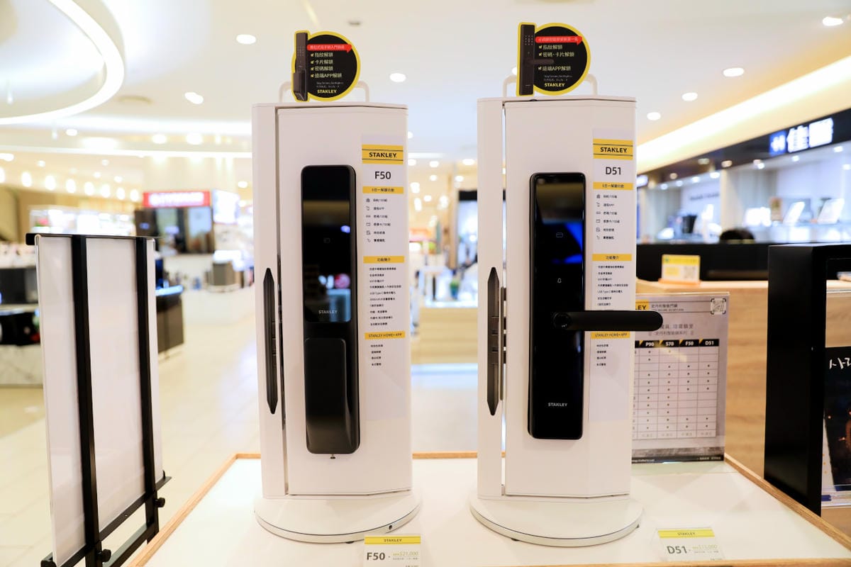 STANLEY史丹利智慧電子鎖 不用再翻找鑰匙 掌靜脈人臉辨識貓眼電子鎖,居家安全升級再進化!