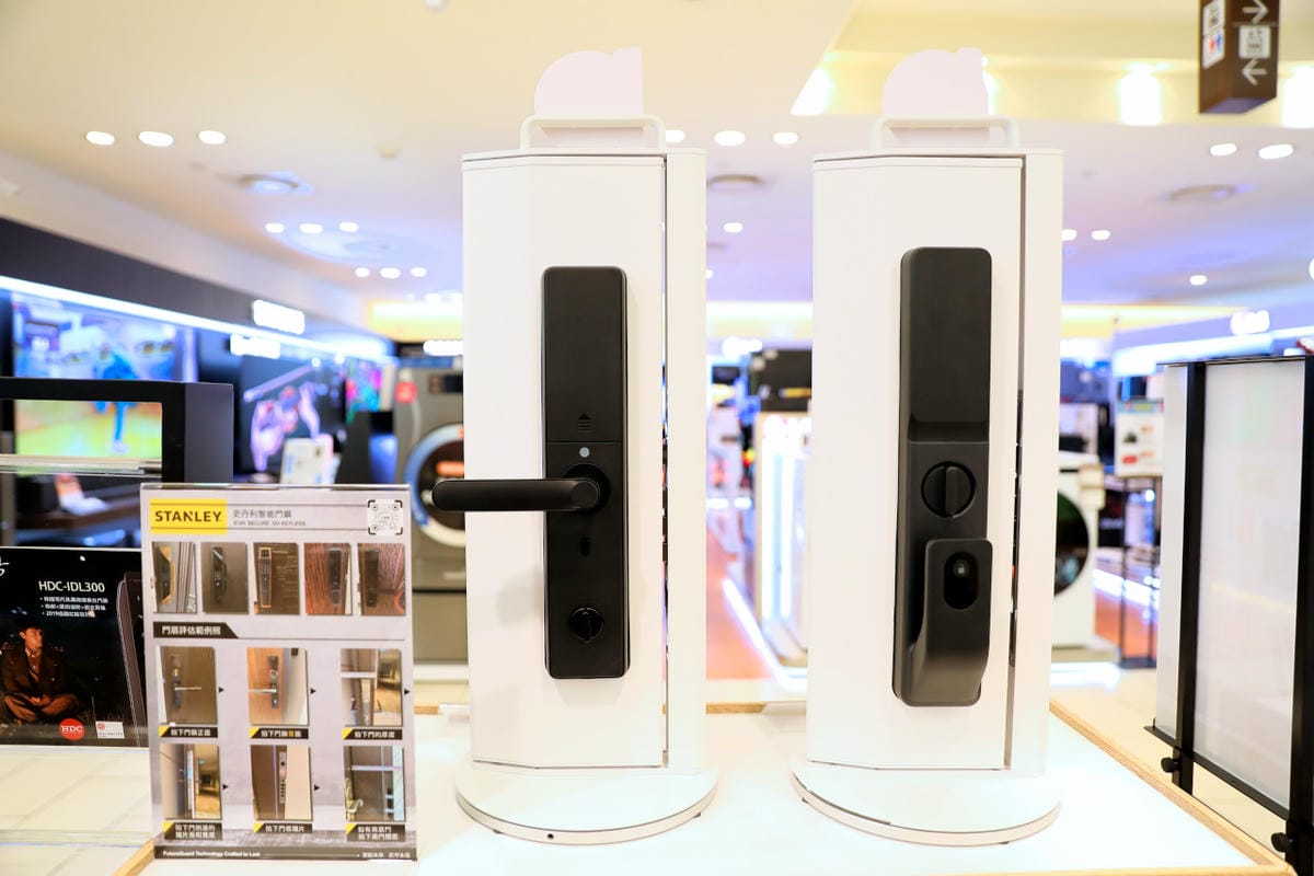 STANLEY史丹利智慧電子鎖 不用再翻找鑰匙 掌靜脈人臉辨識貓眼電子鎖,居家安全升級再進化!