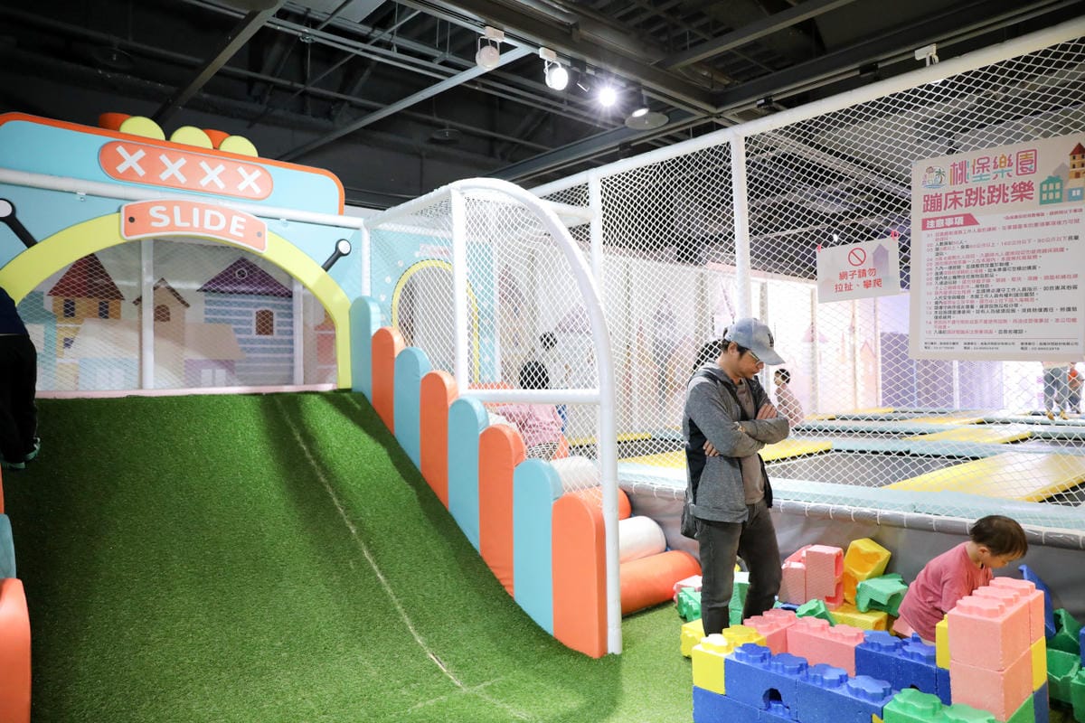 桃園親子室內遊樂園推薦! 追風奇幻島-桃堡樂園(桃園展演中心1F)
