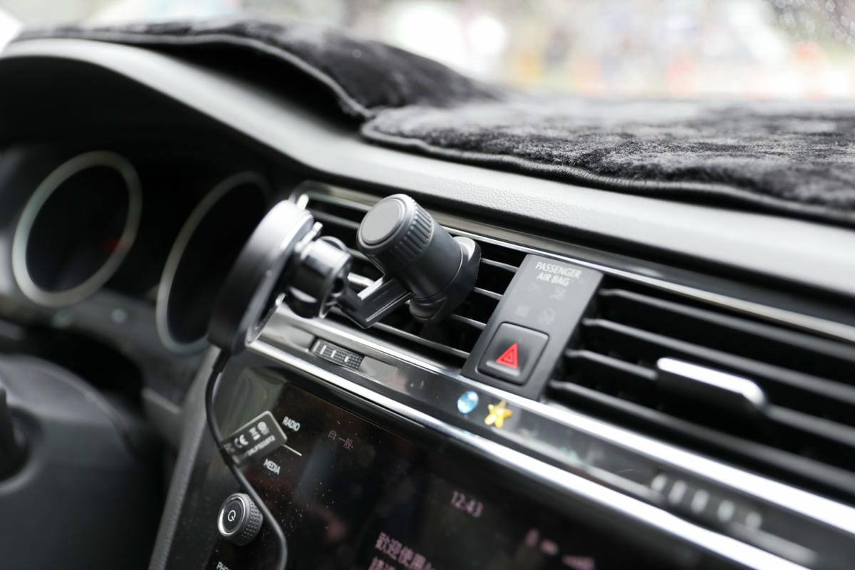 WL-QI201車用磁吸充電架推薦! WEILIFE 雙用磁吸無線充,全場景快充神器 - 第5張圖 WL-QI201車用磁吸充電架推薦! WEILIFE 雙用磁吸無線充,全場景快充神器