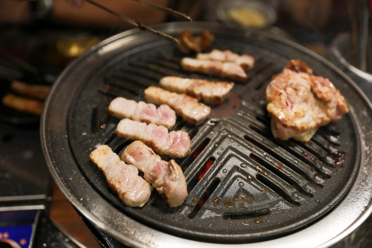 台北韓式炭火烤肉吃到飽推薦! 東大門韓國特色料理(中山南京店)