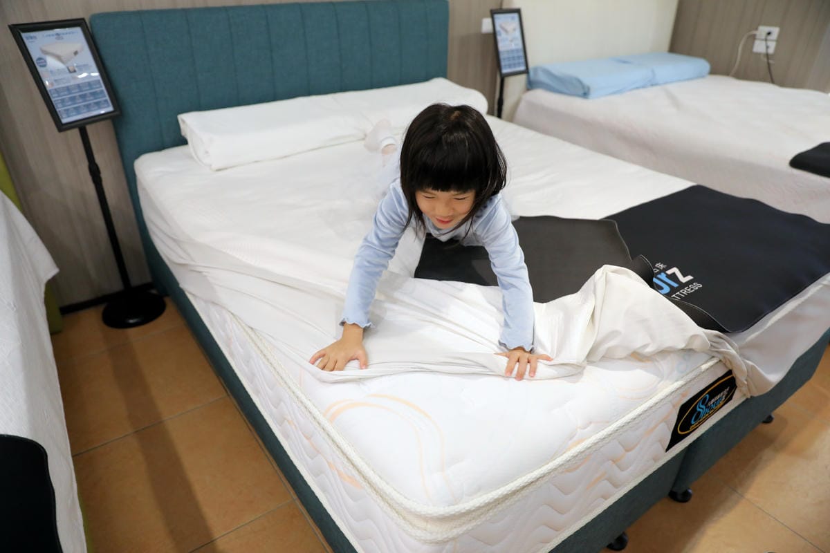 台北床墊-八鐘頭睡眠名床-長安門市 給你8小時深度睡眠 100%無毒水性膠安心睡! - 第6張圖 台北床墊-八鐘頭睡眠名床-長安門市 給你8小時深度睡眠 100%無毒水性膠安心睡!