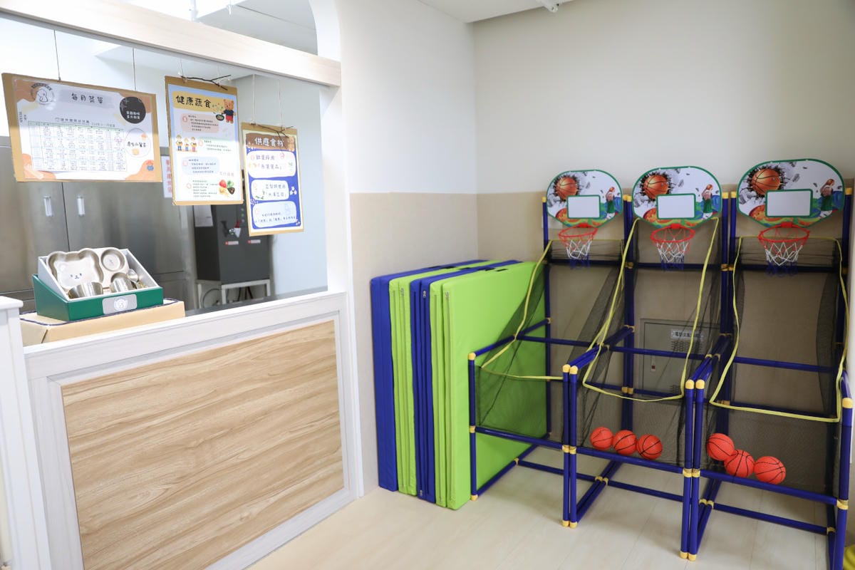 蘆洲雙語幼兒園參訪 新北市私立雄林國際幼兒園 (英國皇家教育學院體系) 綠建築與多元課程