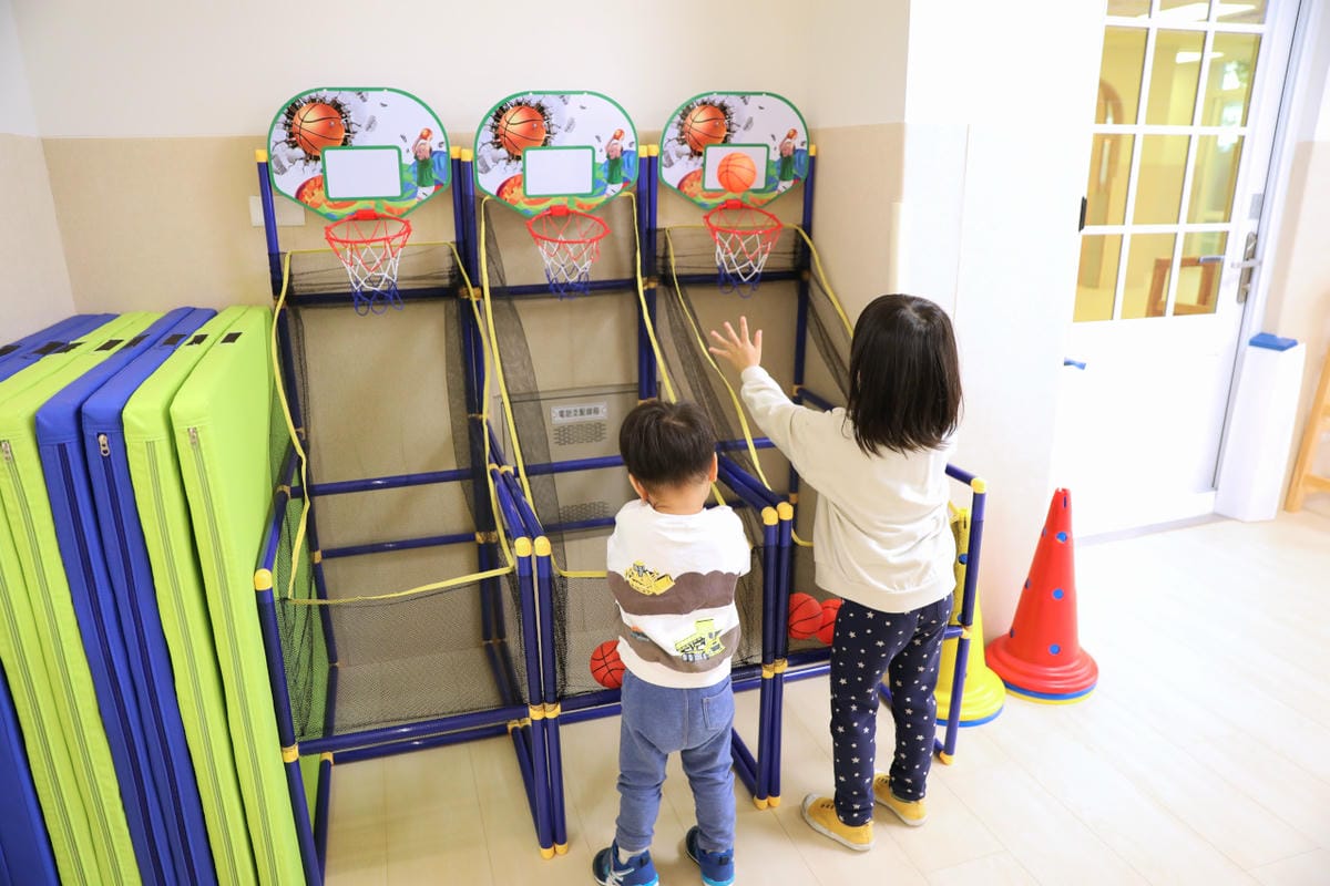 蘆洲雙語幼兒園參訪 新北市私立雄林國際幼兒園 (英國皇家教育學院體系) 綠建築與多元課程
