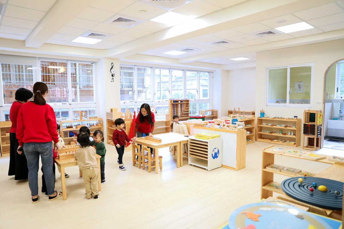 蘆洲雙語幼兒園參訪 新北市私立雄林國際幼兒園 (英國皇家教育學院體系) 綠建築與多元課程