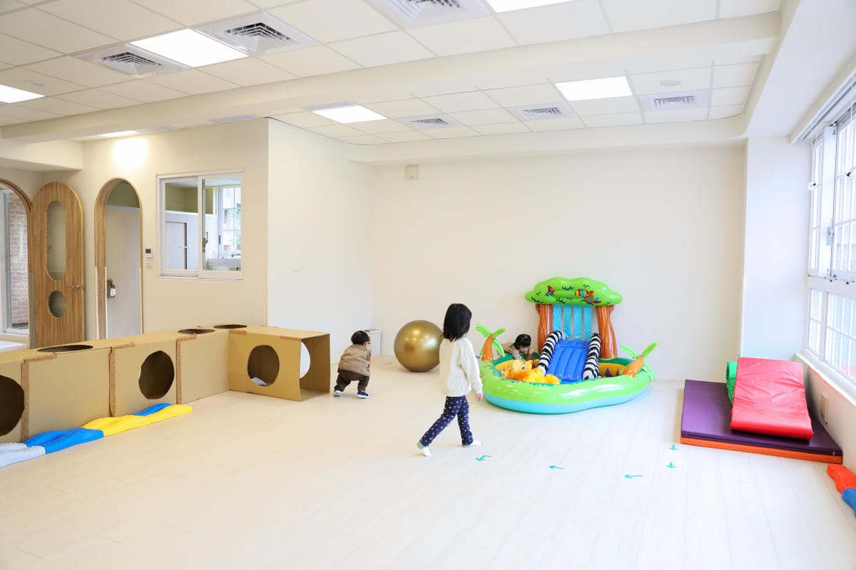 蘆洲雙語幼兒園參訪 新北市私立雄林國際幼兒園 (英國皇家教育學院體系) 綠建築與多元課程
