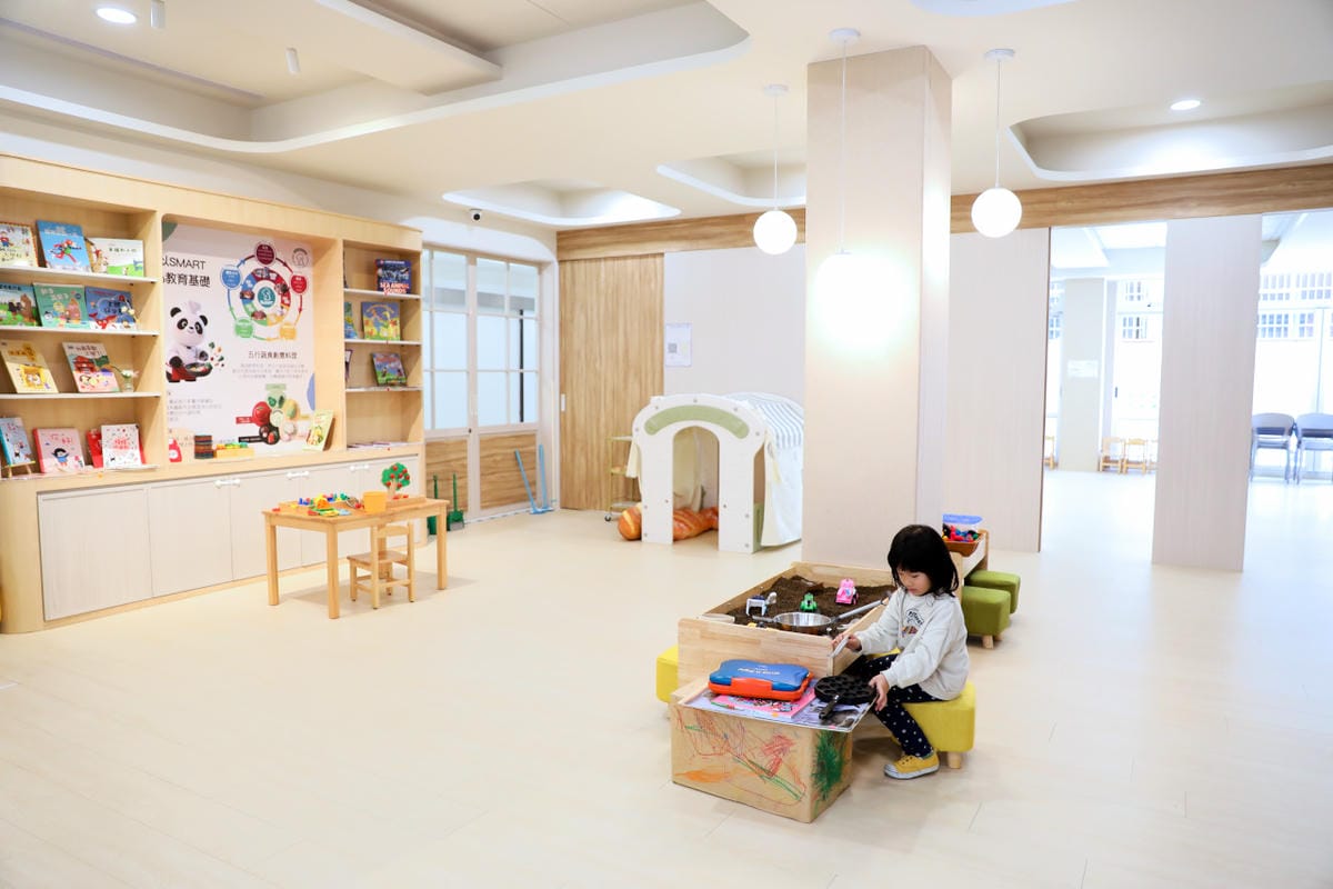 蘆洲雙語幼兒園參訪 新北市私立雄林國際幼兒園 (英國皇家教育學院體系) 綠建築與多元課程