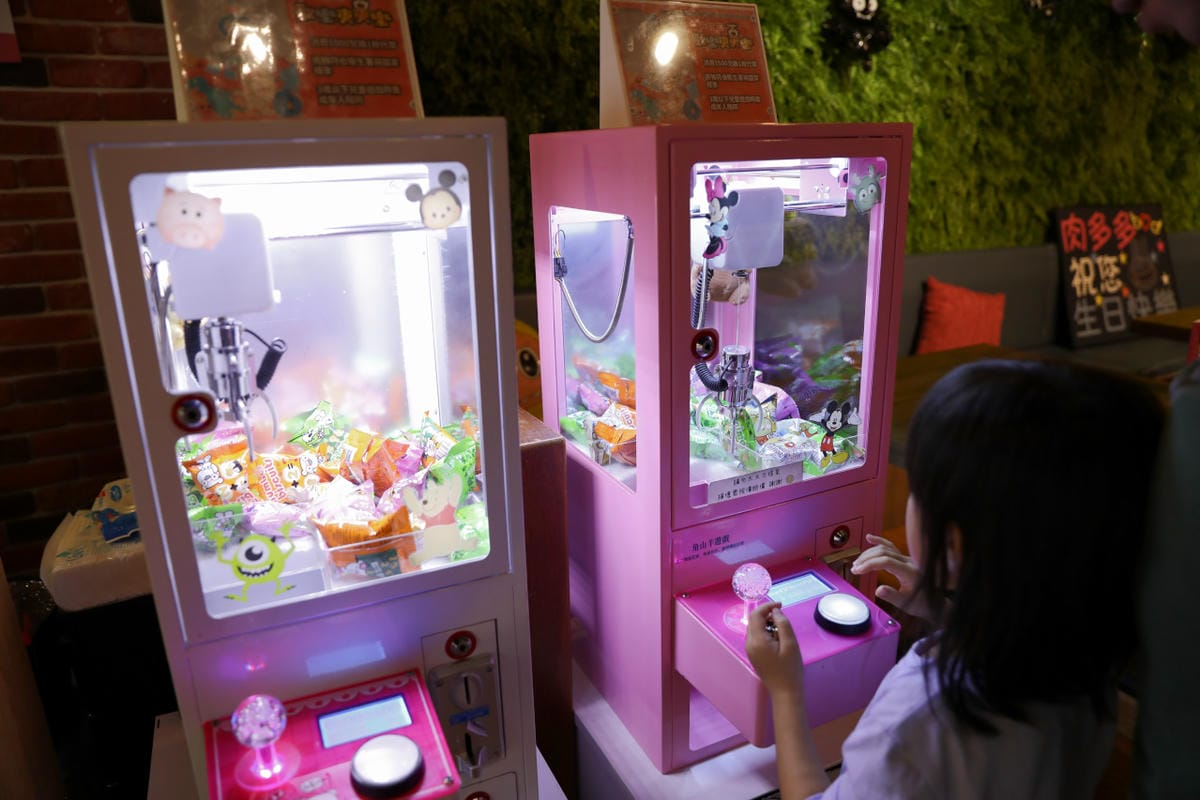 桃園吃到飽火鍋推薦! 肉多多火鍋(桃園中華店) 70多種自助吧吃到飽只要268元,期間限定全台全天候不限時! 輕量級套餐299元起,CP值超高!(西門店.淡水店例假日除外,湯底.服務費另計) - 第35張圖 桃園吃到飽火鍋推薦! 肉多多火鍋(桃園中華店) 70多種自助吧吃到飽只要268元,期間限定全台全天候不限時! 輕量級套餐299元起,CP值超高!(西門店.淡水店例假日除外,湯底.服務費另計)