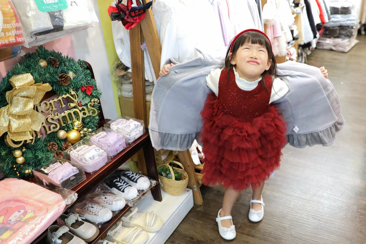 台北實體童裝店推薦! 童衣窩.兒童服飾專賣店 2026過年治裝就來這~氣質洋裝.毛呢大衣.可愛背心.韓風外套 - 第2張圖 台北實體童裝店推薦! 童衣窩.兒童服飾專賣店 2026過年治裝就來這~氣質洋裝.毛呢大衣.可愛背心.韓風外套