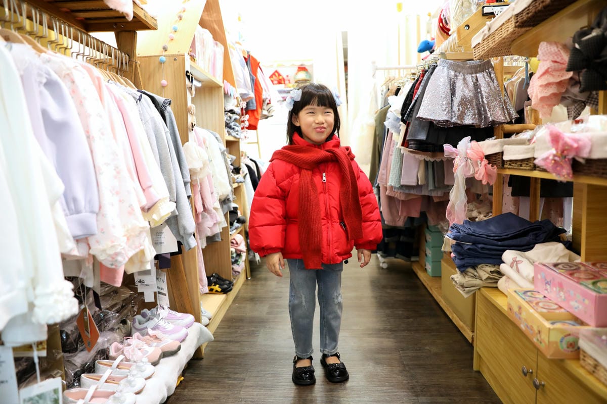 台北實體童裝店推薦! 童衣窩.兒童服飾專賣店 2026過年治裝就來這~氣質洋裝.毛呢大衣.可愛背心.韓風外套 - 第38張圖 台北實體童裝店推薦! 童衣窩.兒童服飾專賣店 2026過年治裝就來這~氣質洋裝.毛呢大衣.可愛背心.韓風外套