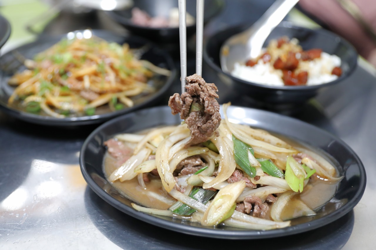 台南西門圓環牛肉湯店新開幕 江江豪牛肉 特色牛肉料理推薦! 水煮牛肉、口水牛肉、乾鍋牛雜