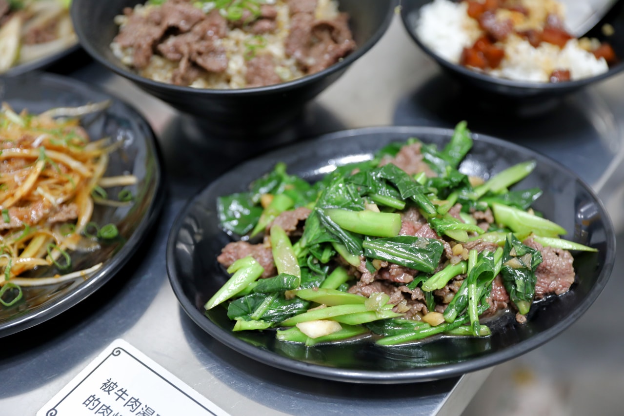 台南西門圓環牛肉湯店新開幕 江江豪牛肉 特色牛肉料理推薦! 水煮牛肉、口水牛肉、乾鍋牛雜