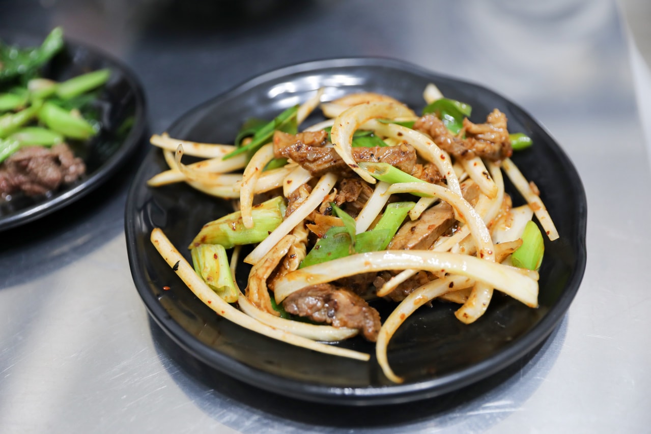 台南西門圓環牛肉湯店新開幕 江江豪牛肉 特色牛肉料理推薦! 水煮牛肉、口水牛肉、乾鍋牛雜