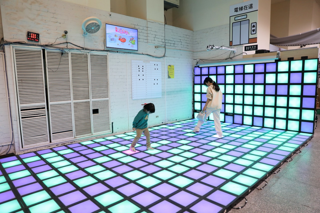 奧爾斯親子保齡球館 兒童不洗溝歡樂球道 平日7小時假日3小時一票暢玩保齡球撞球.電動機台.電動車