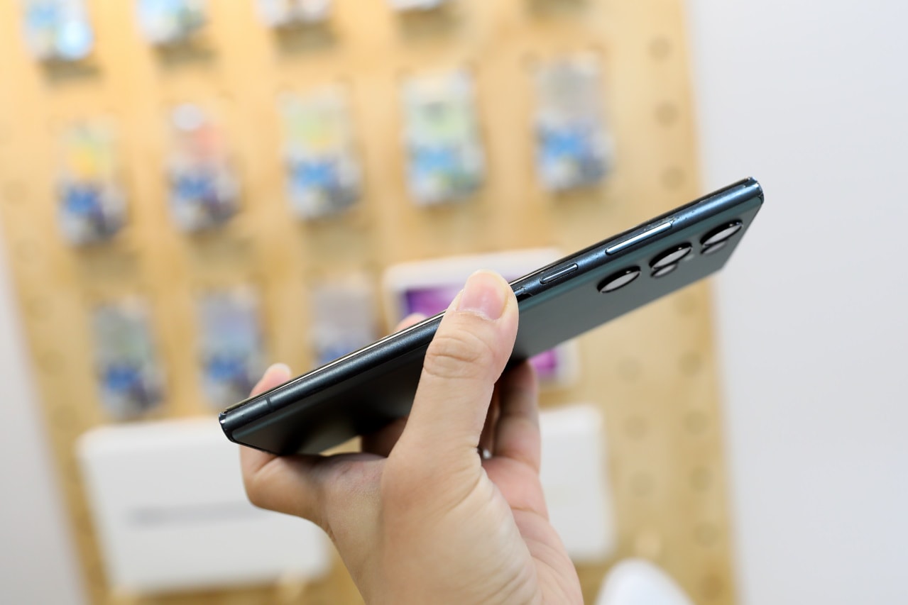 大竹手機維修推薦! 完美手機現場維修(大竹店) Apple、iPhone、三星、安卓全系列手機現場維修,無須檢測費